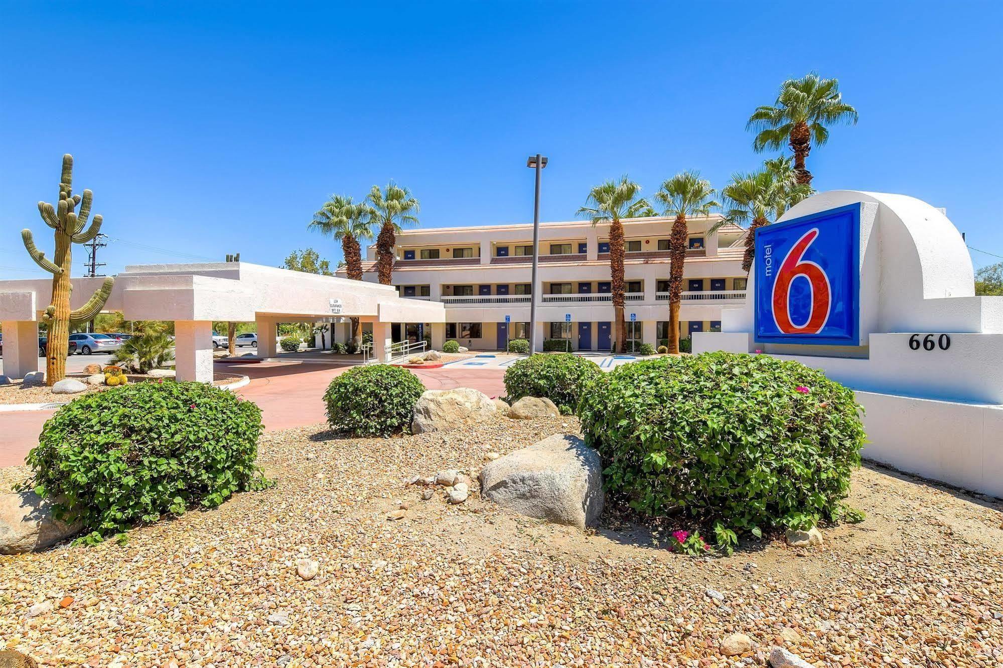Motel 6-Palm Springs, Ca - Downtown Екстер'єр фото